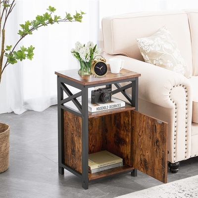 Βιομηχανικό MDF καφετί ξύλινο Nightstand γραφείου πλευρών πλαισίων μετάλλων